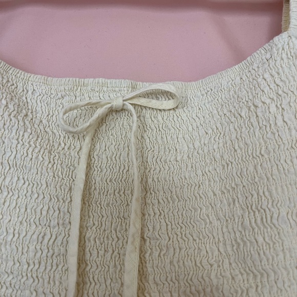 Pale Yellow Puff Sleeve Smocked Top - Picture 2 of 4